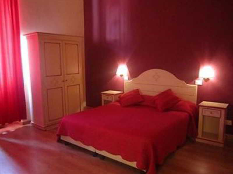 Hotel Benvenuti Florens Rum bild